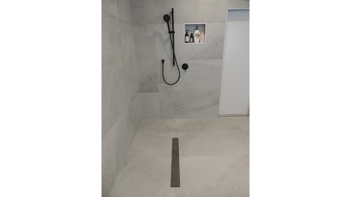 Jesani No.8 Shower