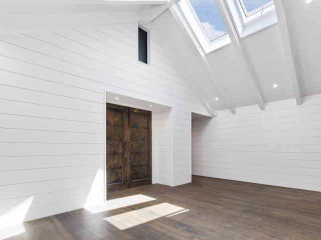 Interior Timber Panelling & Sarking/Ceilings 