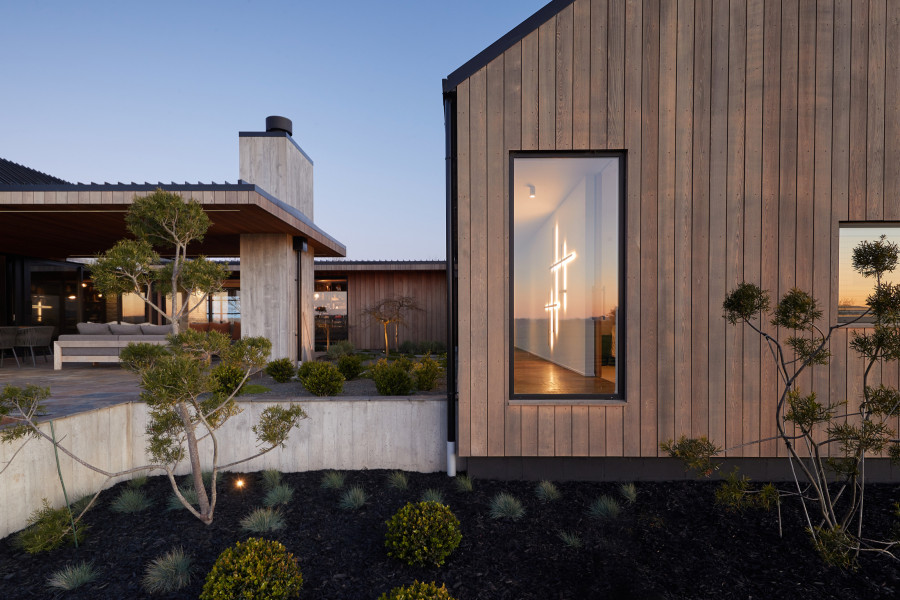 JSC Vertical Shiplap Timber Weatherboard Cladding