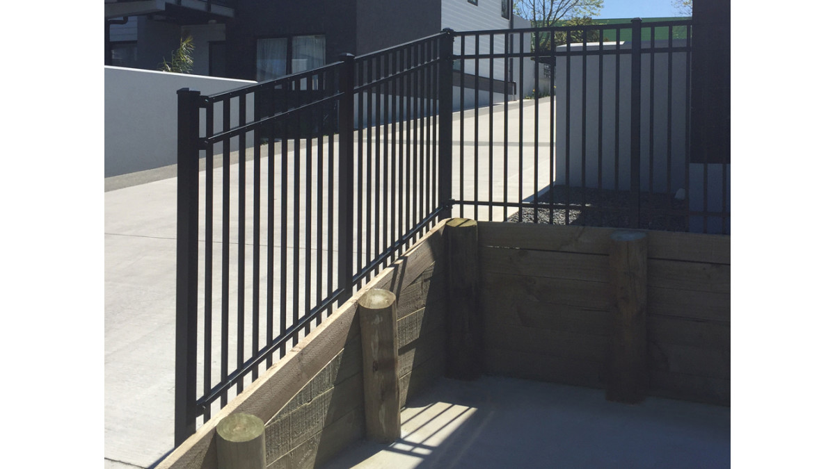 Contemporary Balustrade on retaining wall emailable