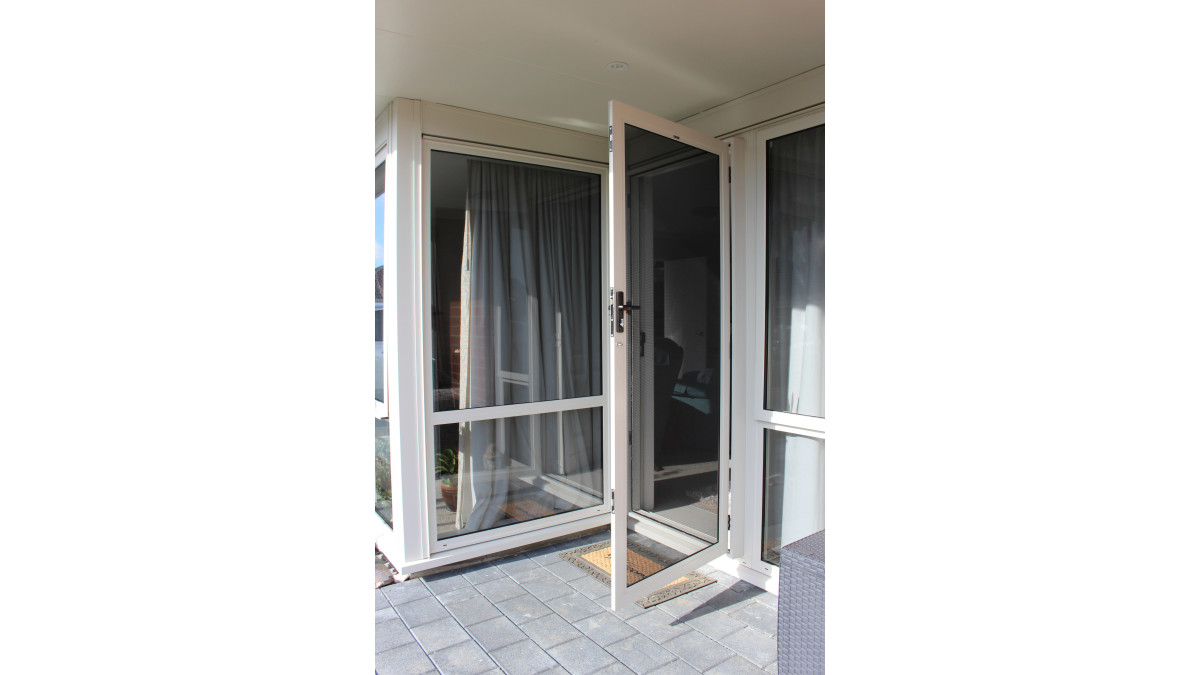 Clearguard door open2