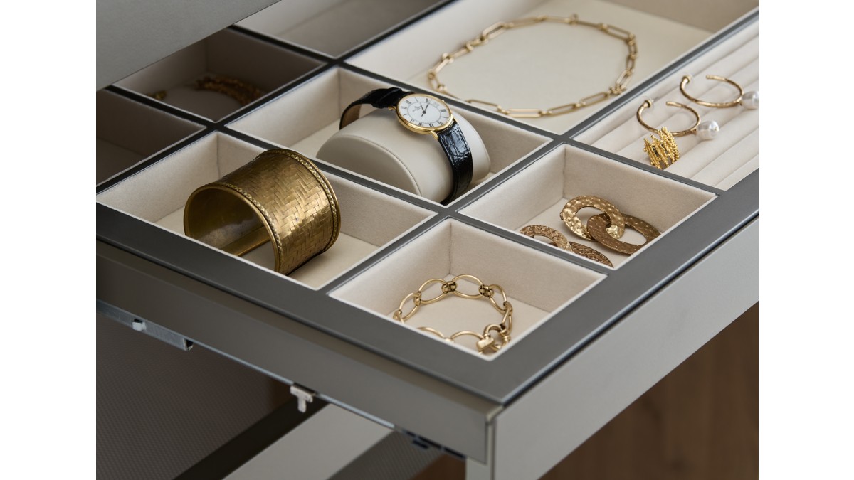 Gennaro Alpha Jewelry Drawer