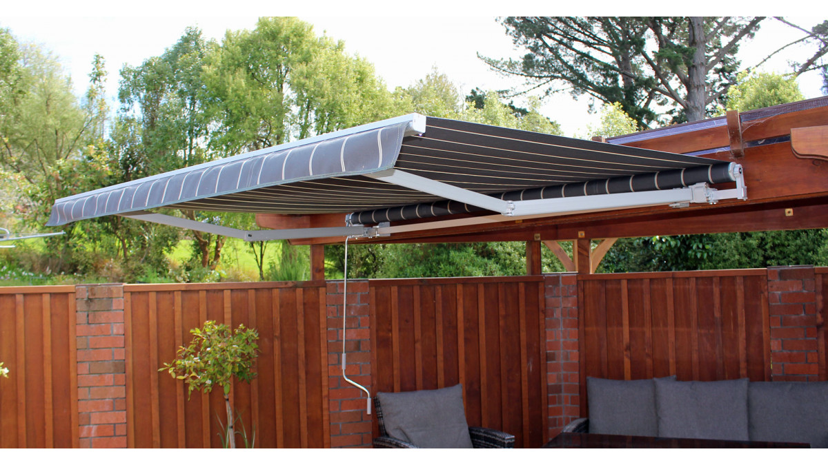 Deauville Awning offers additional afternoon shade for this outdoor area