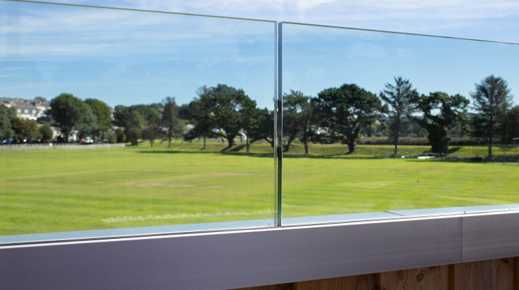 Commercial Glass Hardware