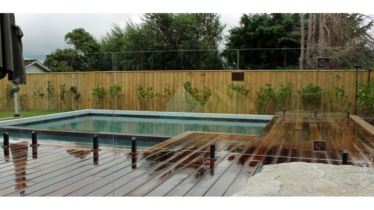 Edgetec Mini Post Frameless Glass Balustrade Pool Fencing