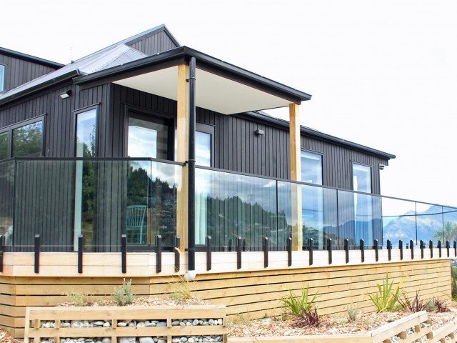 Edgetec® Mini Post Balustrade