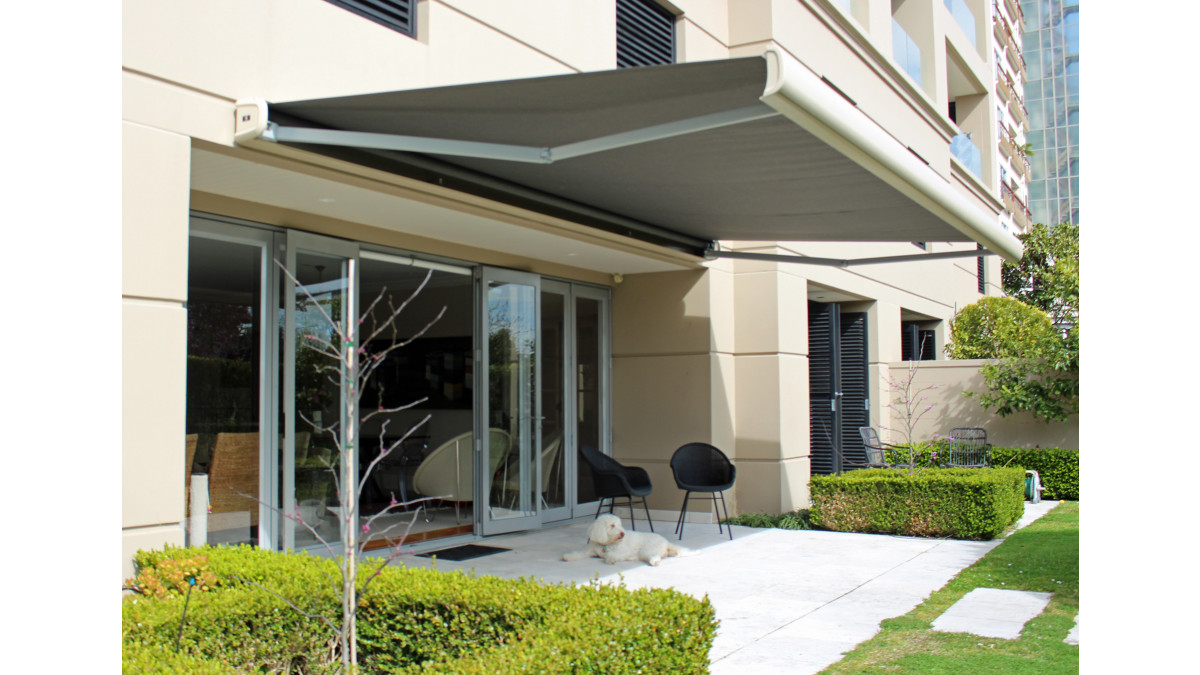 Soleia Awning a modern awning that can be colour matched to the home decor