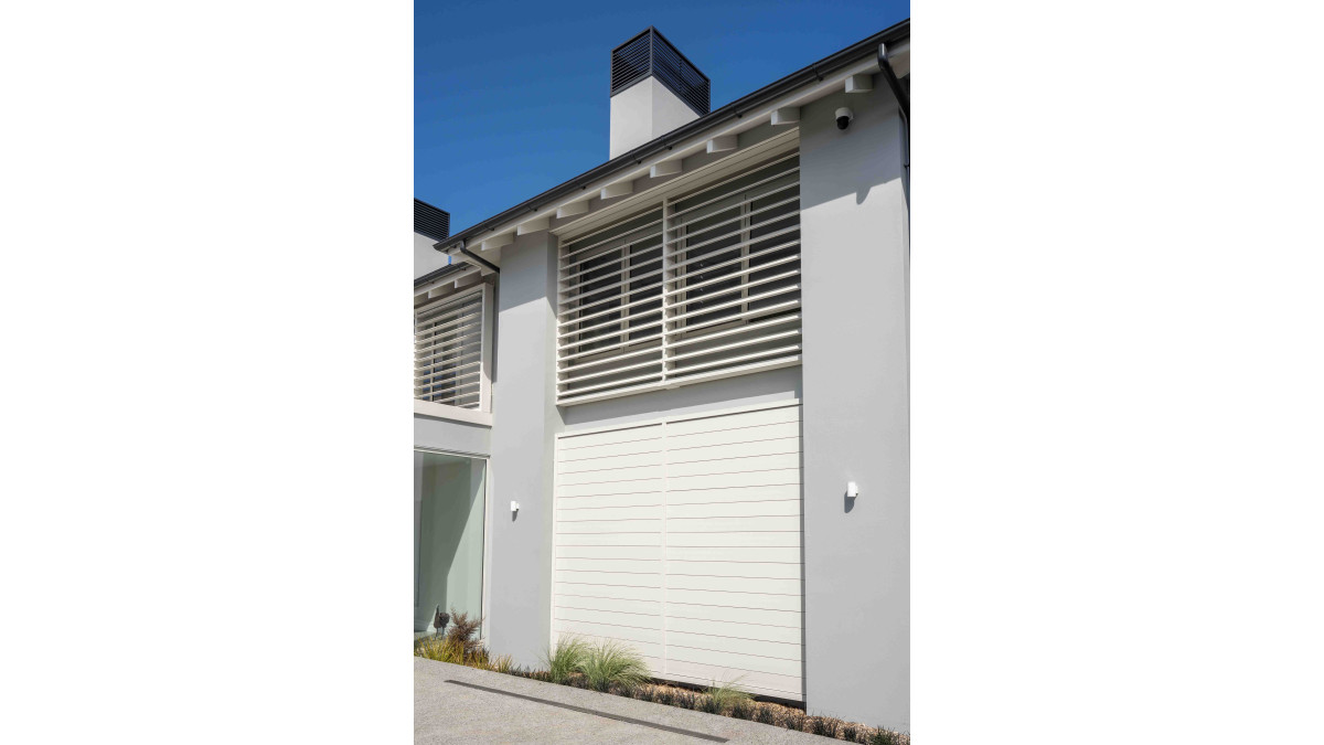 180 Gulf Harbour Louvres lr2