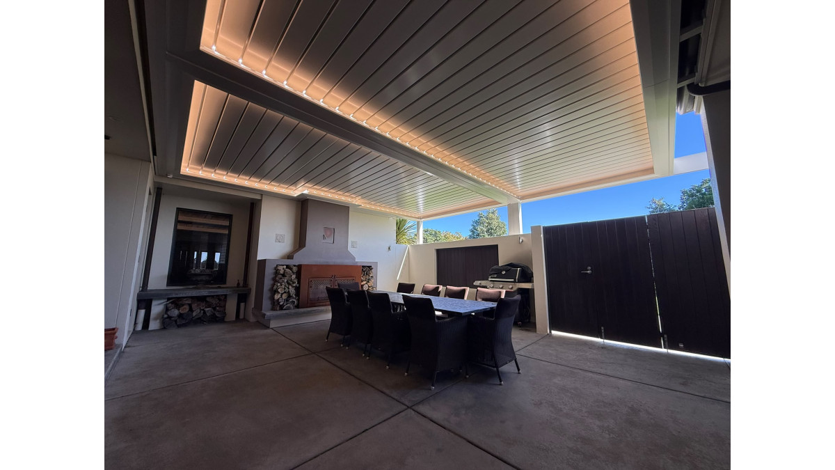 200 35 Slimline Roofs with Inside face lighting (2)