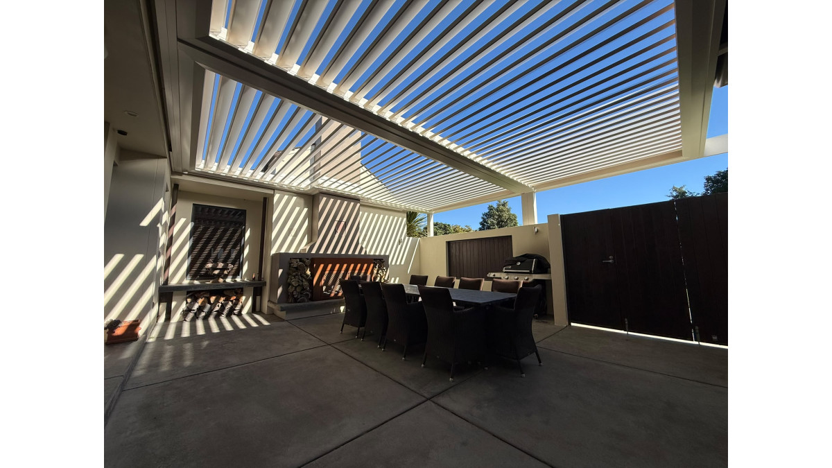 200 35 Slimline Roofs with Inside face lighting (7)