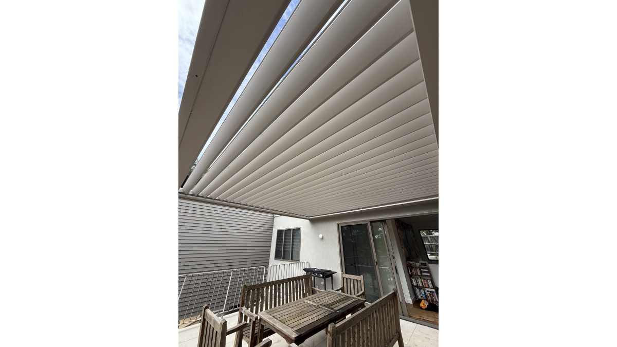 Louvretec Alpine Spiral Pivot Roof 2