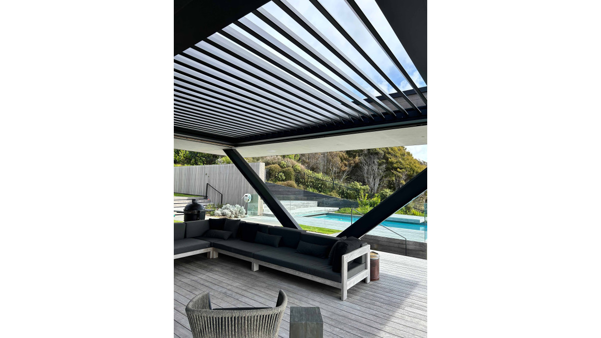 Retract Roof    Waipu