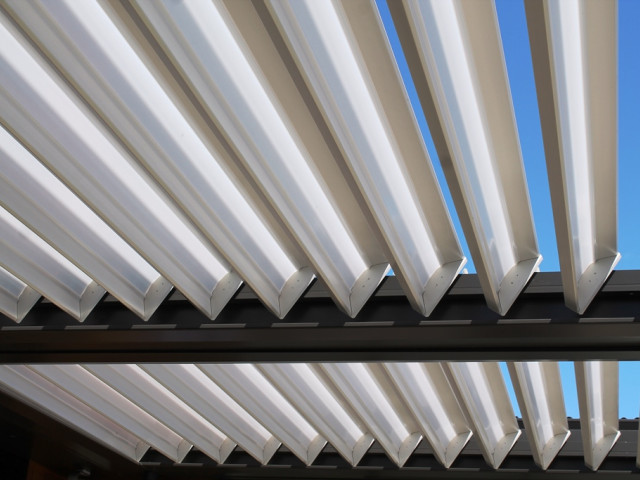 270 Translucent Opening Roof