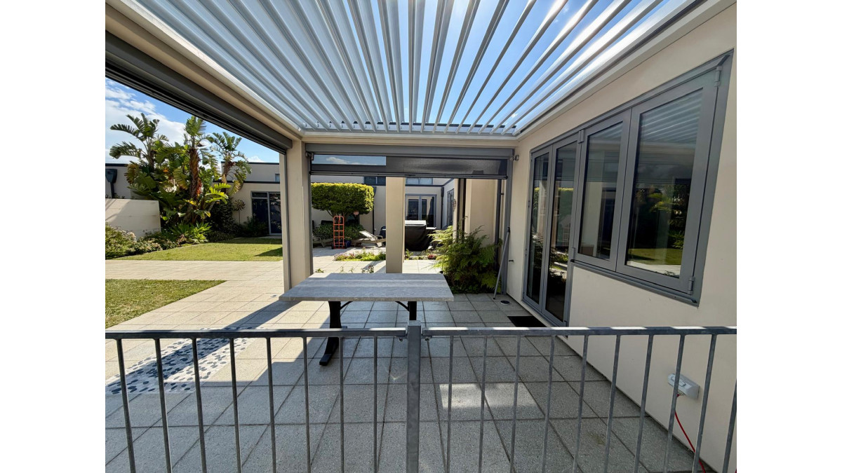 200 Suburban Roof (4)