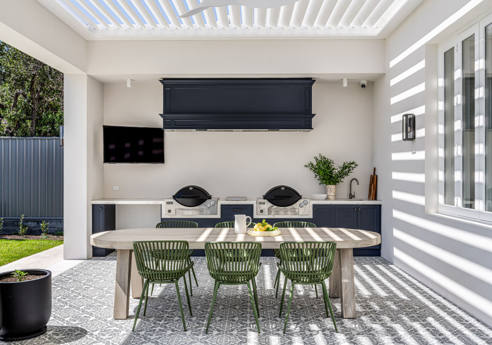 200 Suburban Opening Roof