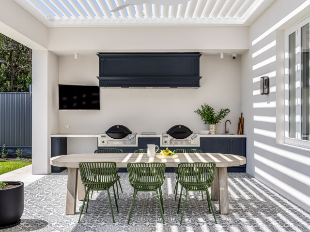 200 Suburban Opening Roof