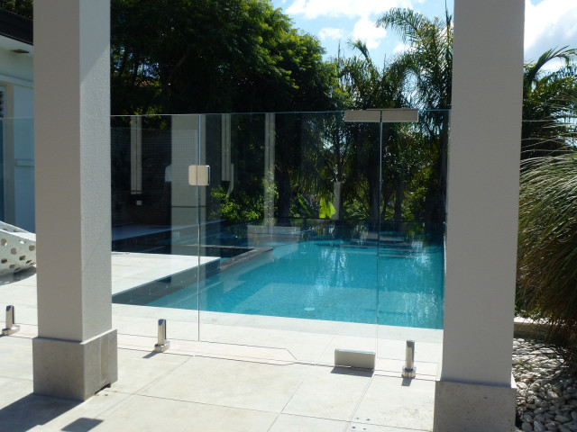 Ozone Pool Gate System