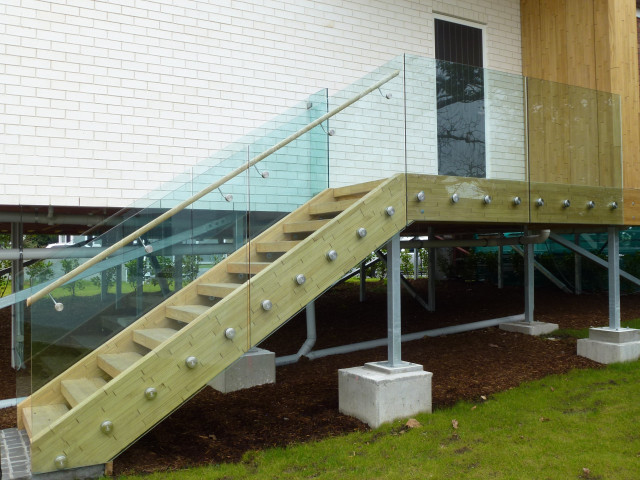 Single Disc – MB75 Balustrade Fixing