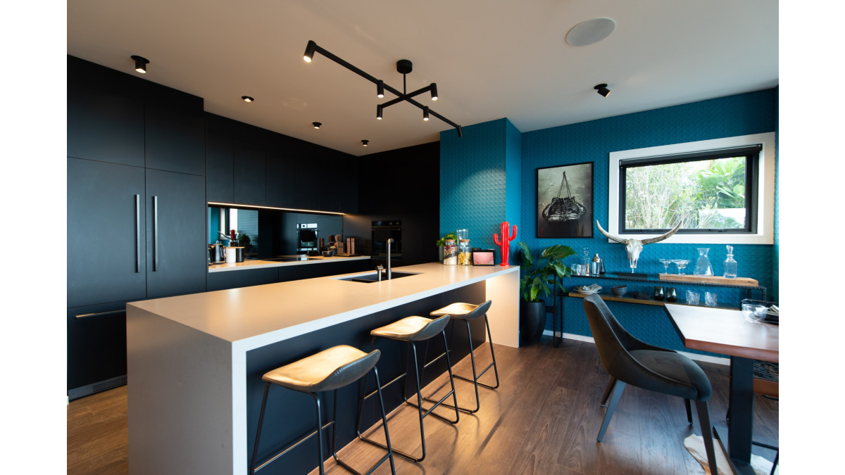 metro glass mirror splashback