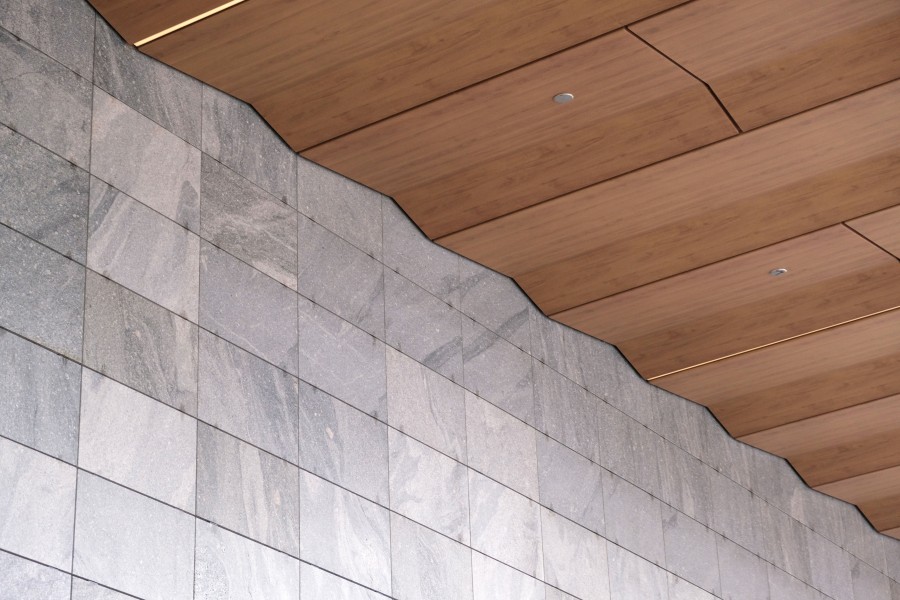 Light Woodgrain Finishes for Aluminium Products