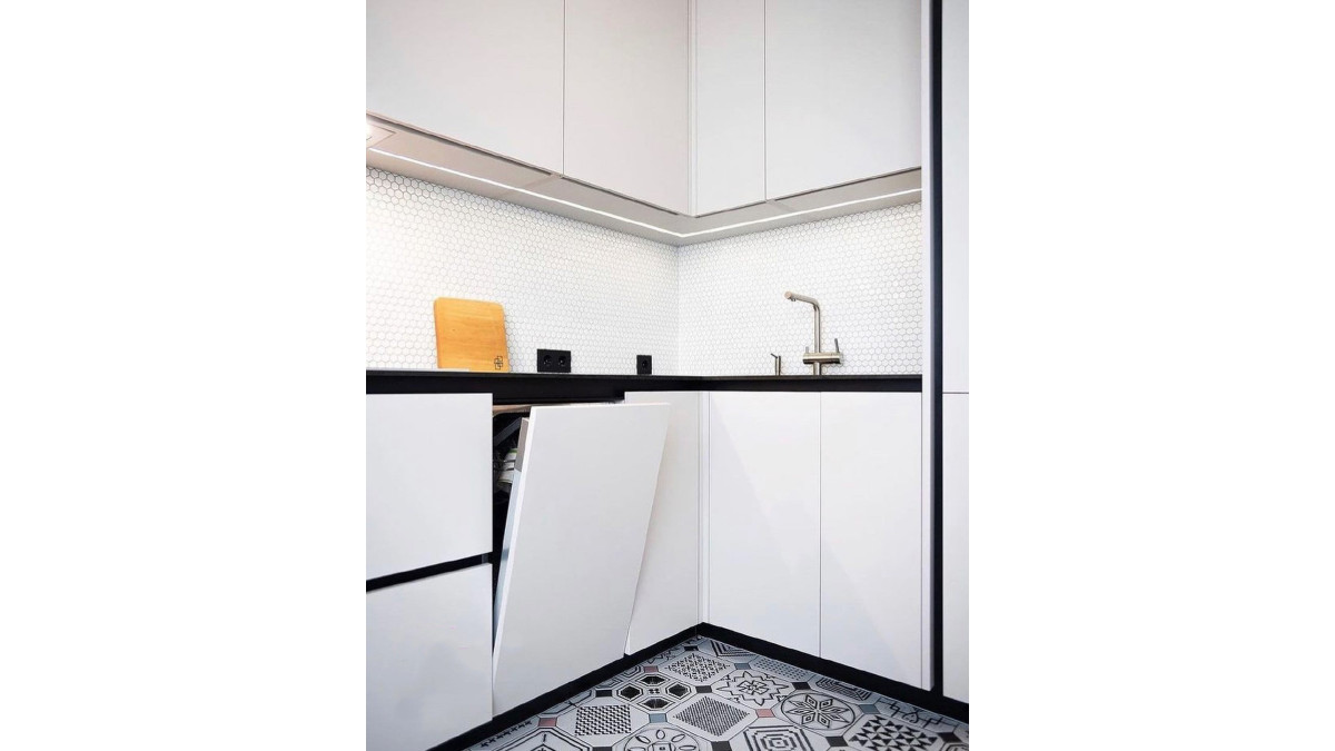 Platinum Melamine Snowfall