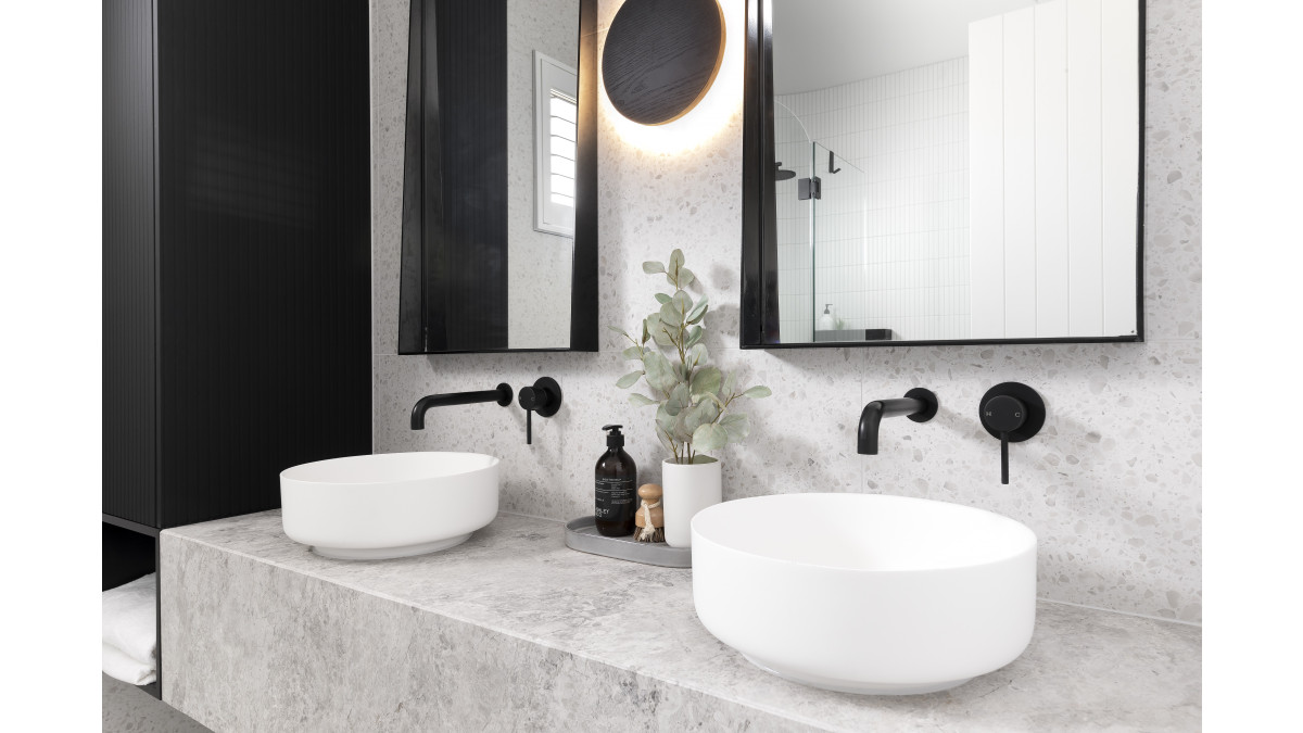 Dolce Wall Basin Mixer Matte Black