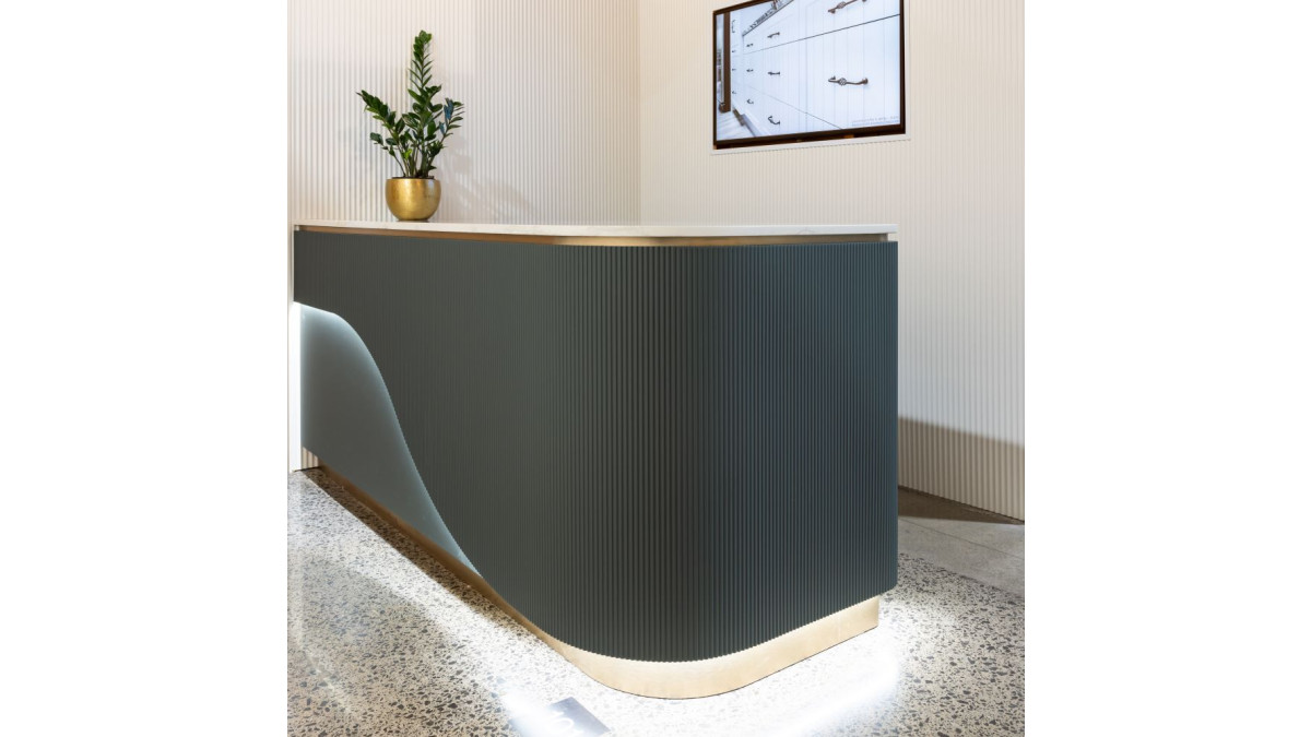 Swurves Tasman in Kombu Green DZT showroom resized 1000 x 1000