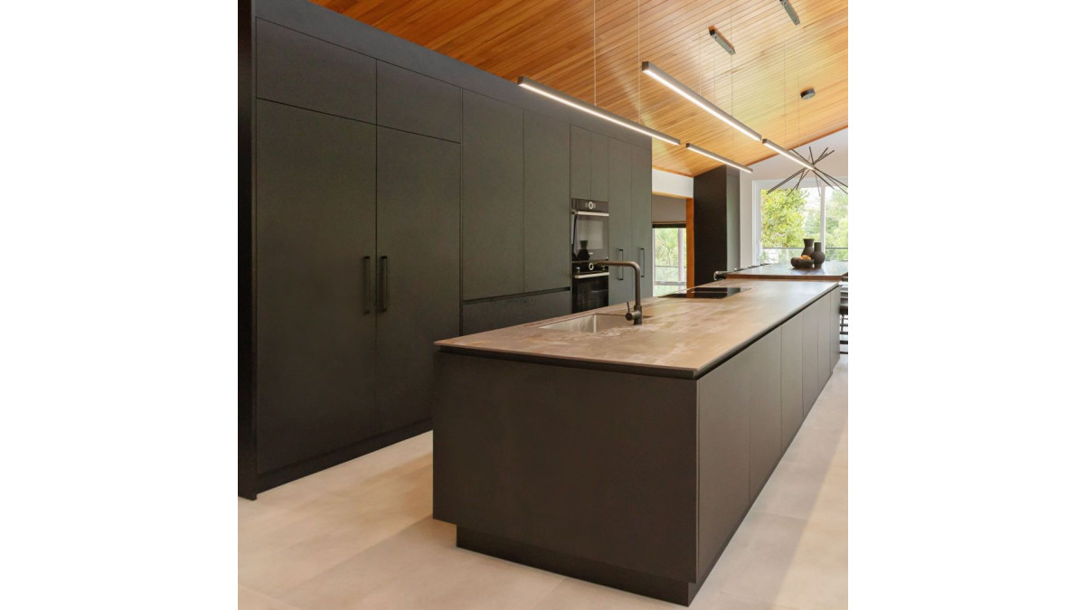Andrea Ellis Kitchen Studion black kitchen of the year photography Emma McDonald fotographicnz2 v2