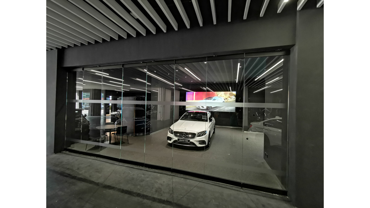 GCC SFW DR system car show room 1