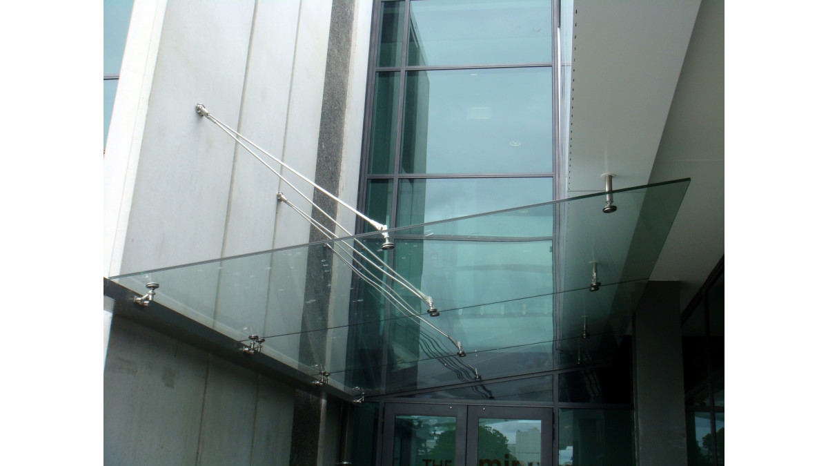 Laminex Overhead glazing using 443, 444 and CB38 2 M14 (02).JPG