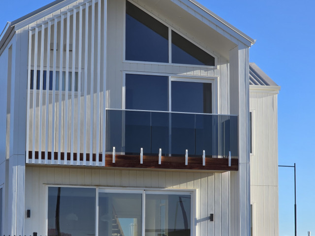 OpusView® SP13® Face Fix Mini Post Balustrade