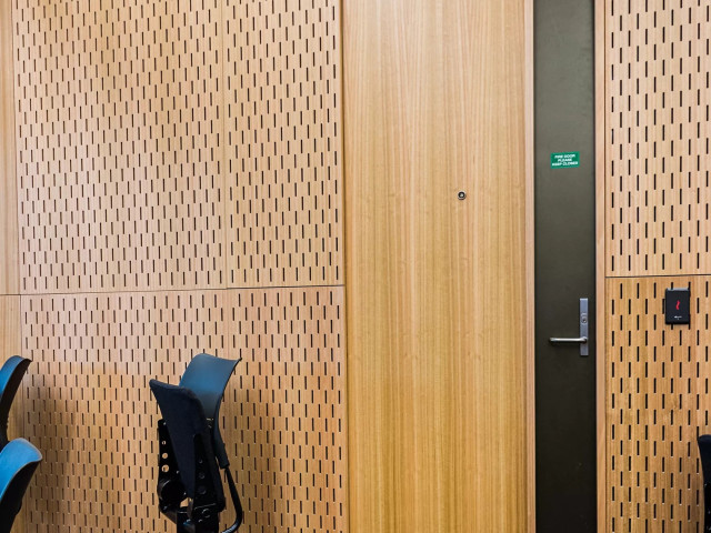 Pacific TB Solid Core Doorset