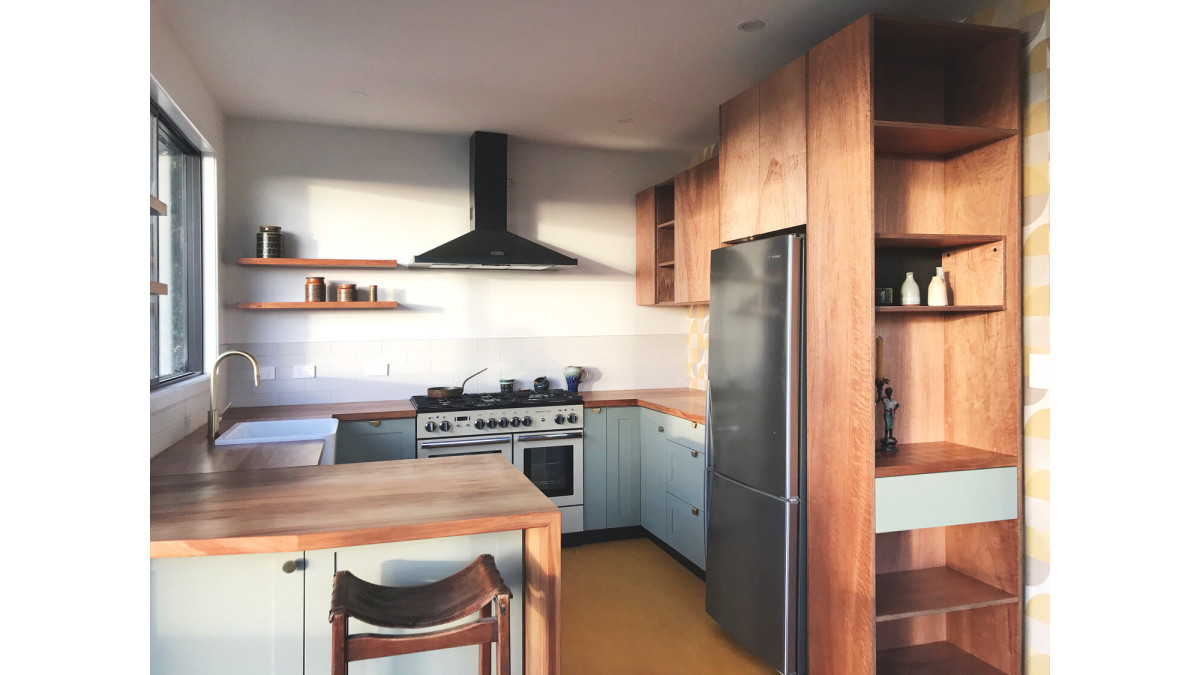 Meranti retro kitchen motide raglan nz 4