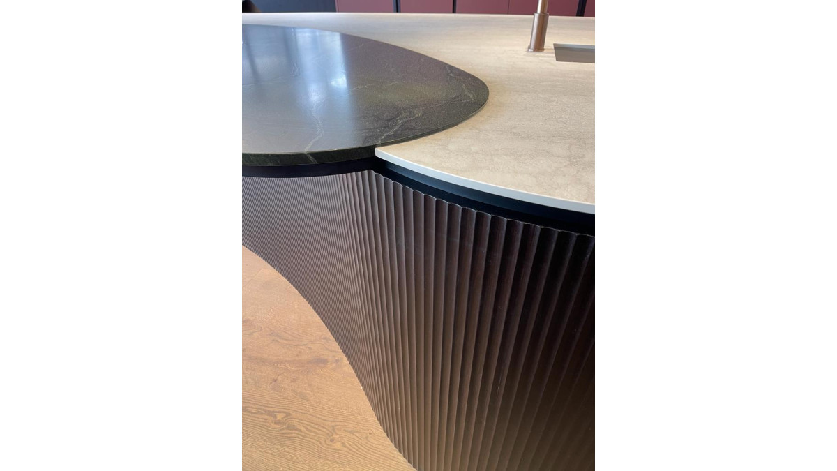 Mil Joinery Techno Veneer Wave Walnut Stained Black (7)