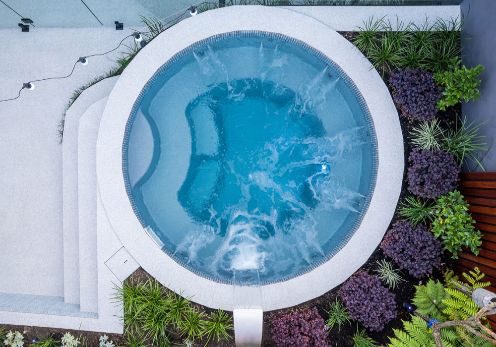 Round Fibreglass Pool