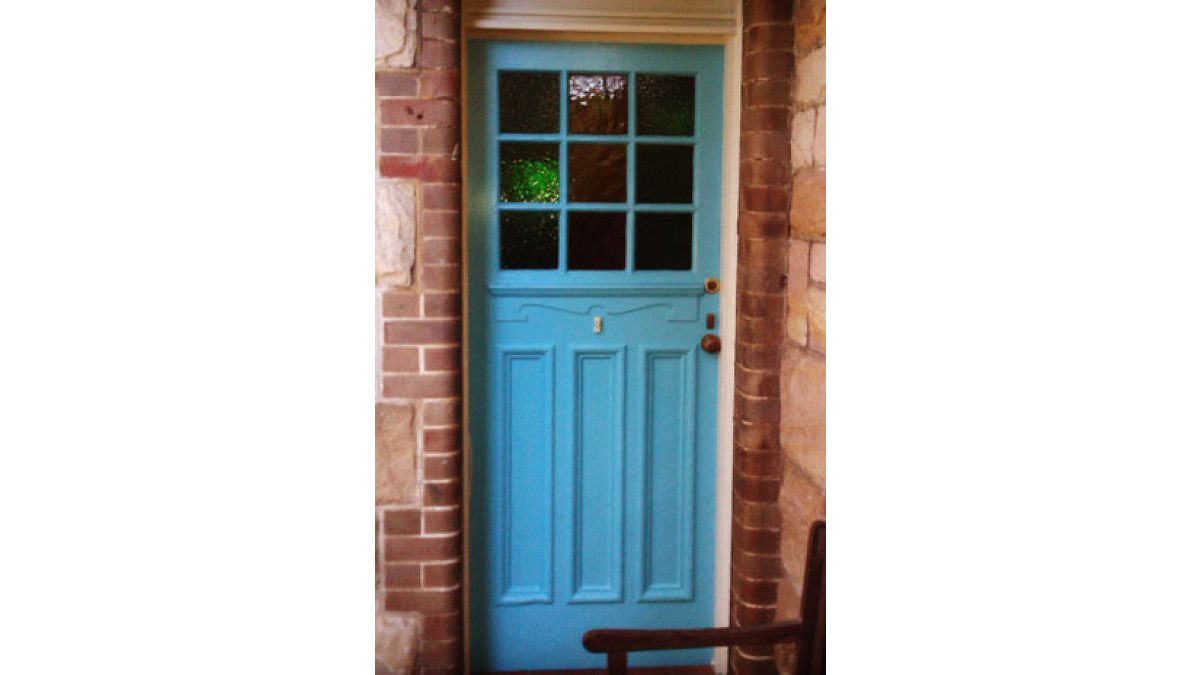Porters aqua gloss door in blue