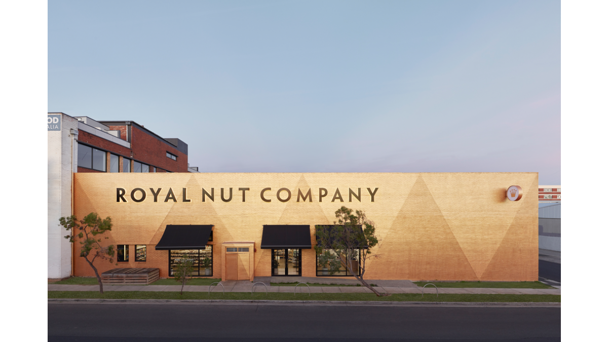 Digital Size Breathe RoyalNut 133  Edit fullres