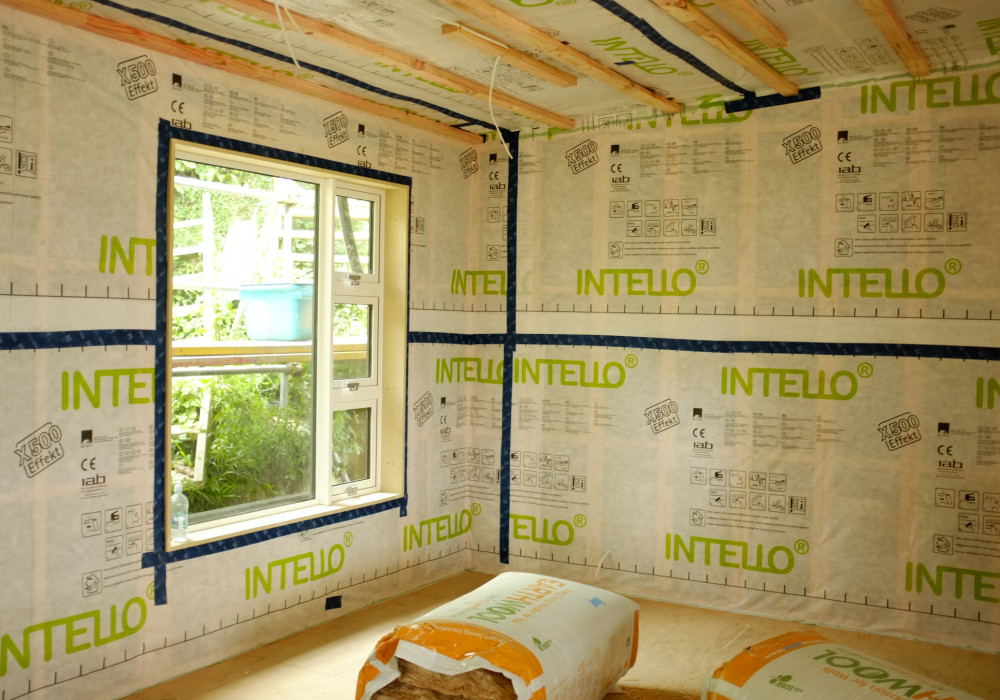 Intelligent Airtightness Membrane (INTELLO PLUS)