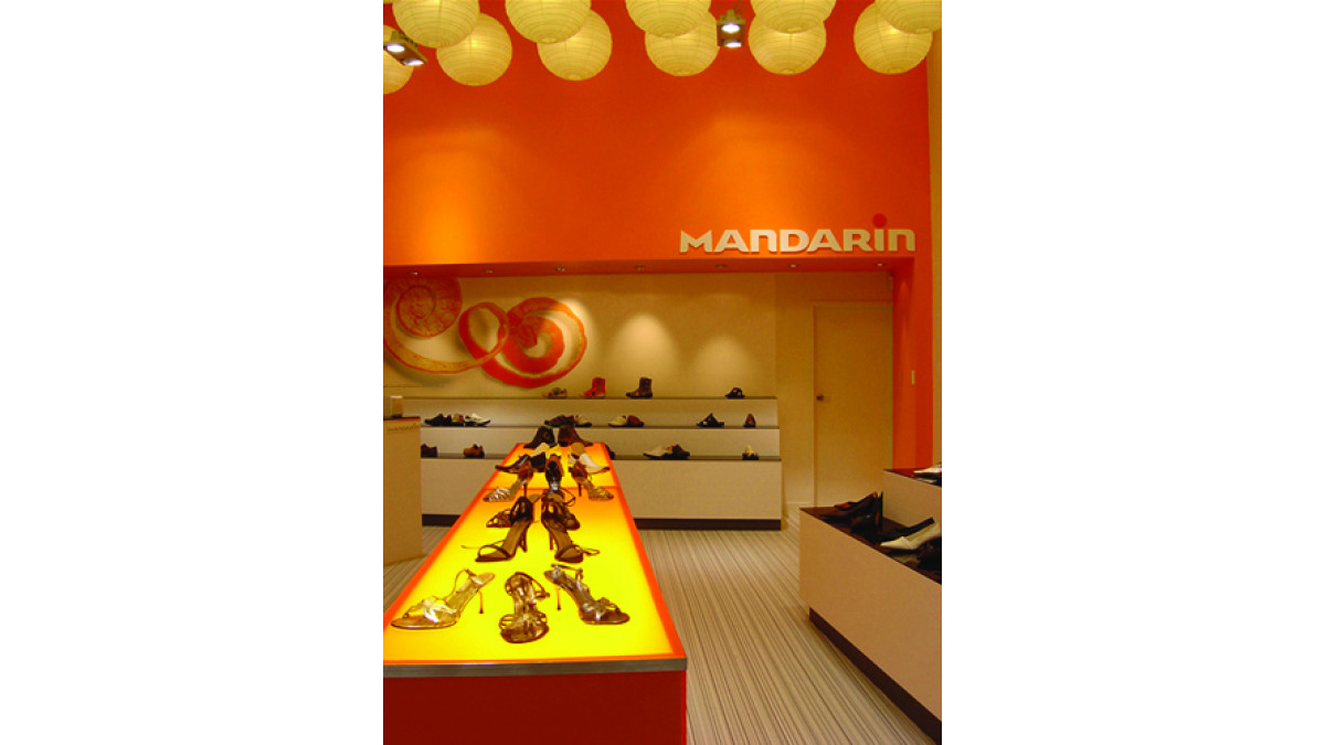 Manadarin Shoes Store using PSP Satinice Orange CMYK