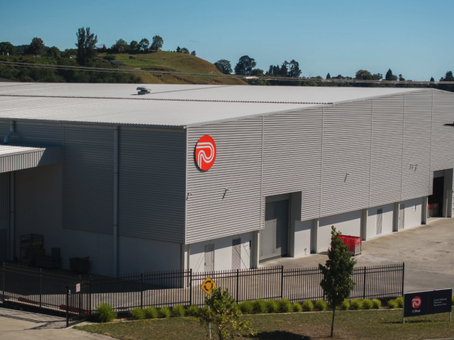RI925 Roofing and Cladding