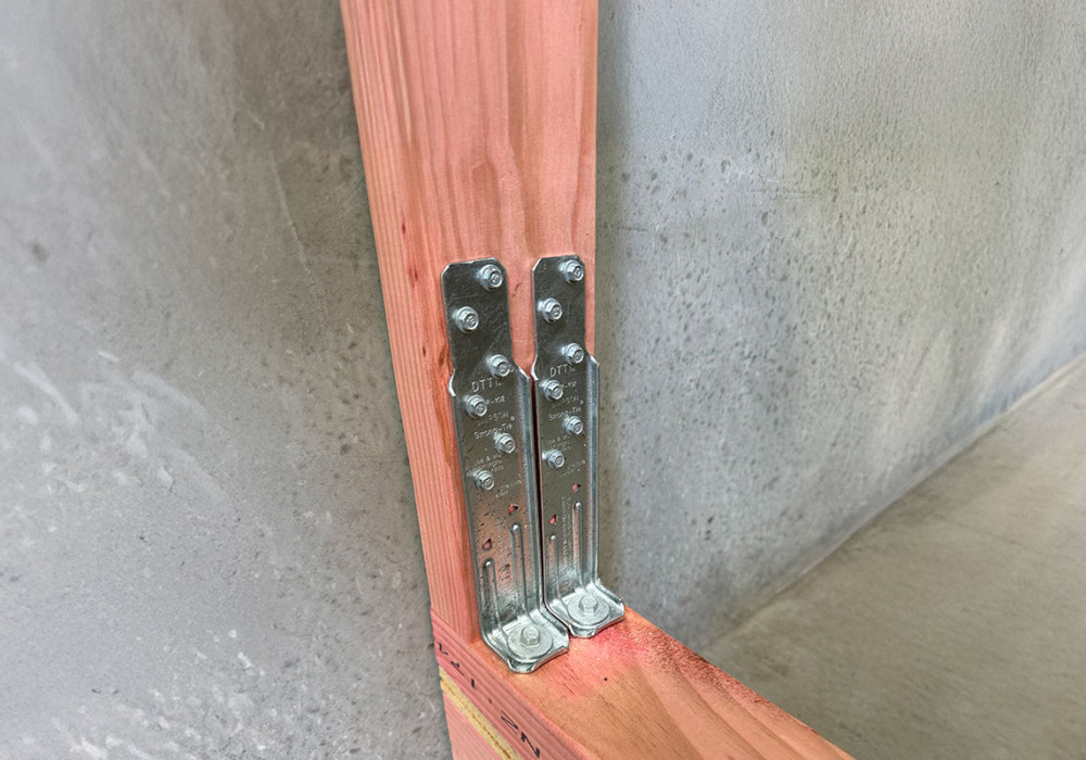 DTT1Z Tension Tie & Holdown