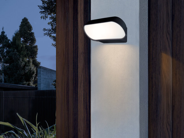 WAKATIPU Wall Light by Simx