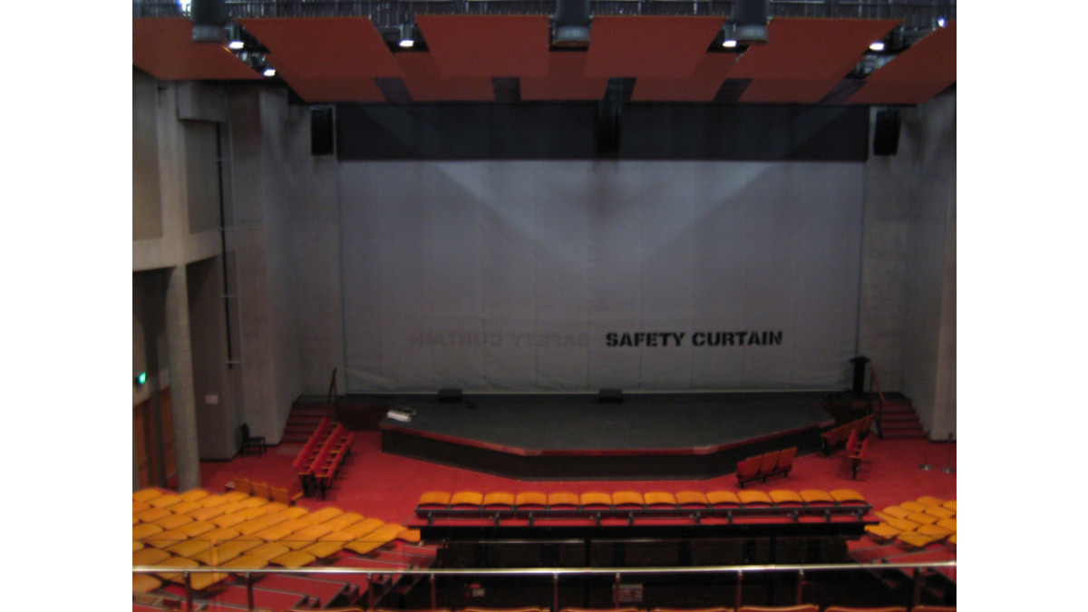 Fibershield V fire curtain 1