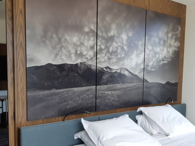 Stickman Split Rail Concealed Panel Hanging System
