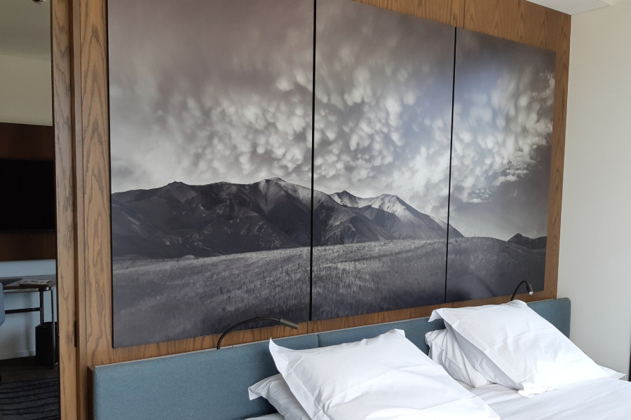 Stickman Split Rail Concealed Panel Hanging System