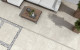 AMB PORTLANDSTONE MARFIL 90X90 (20MM) DETALLE