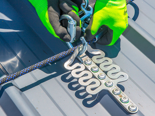 FrogLink — Surface Mounted Roof Anchor