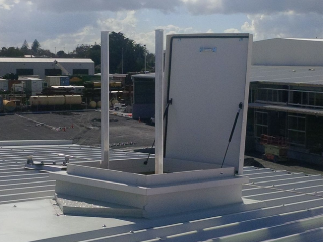 Adlux Roof Hatch
