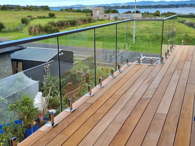 GlasStrut Frameless Glass Balustrade