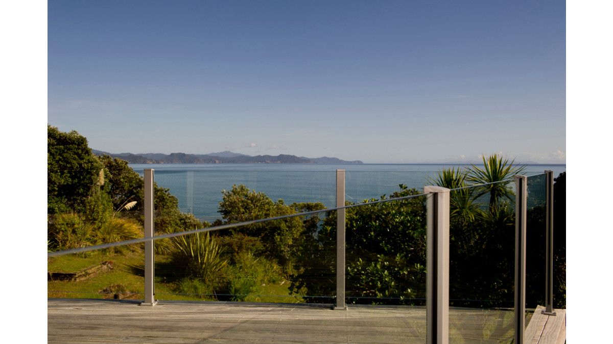 unex semi frameless handrail vetro